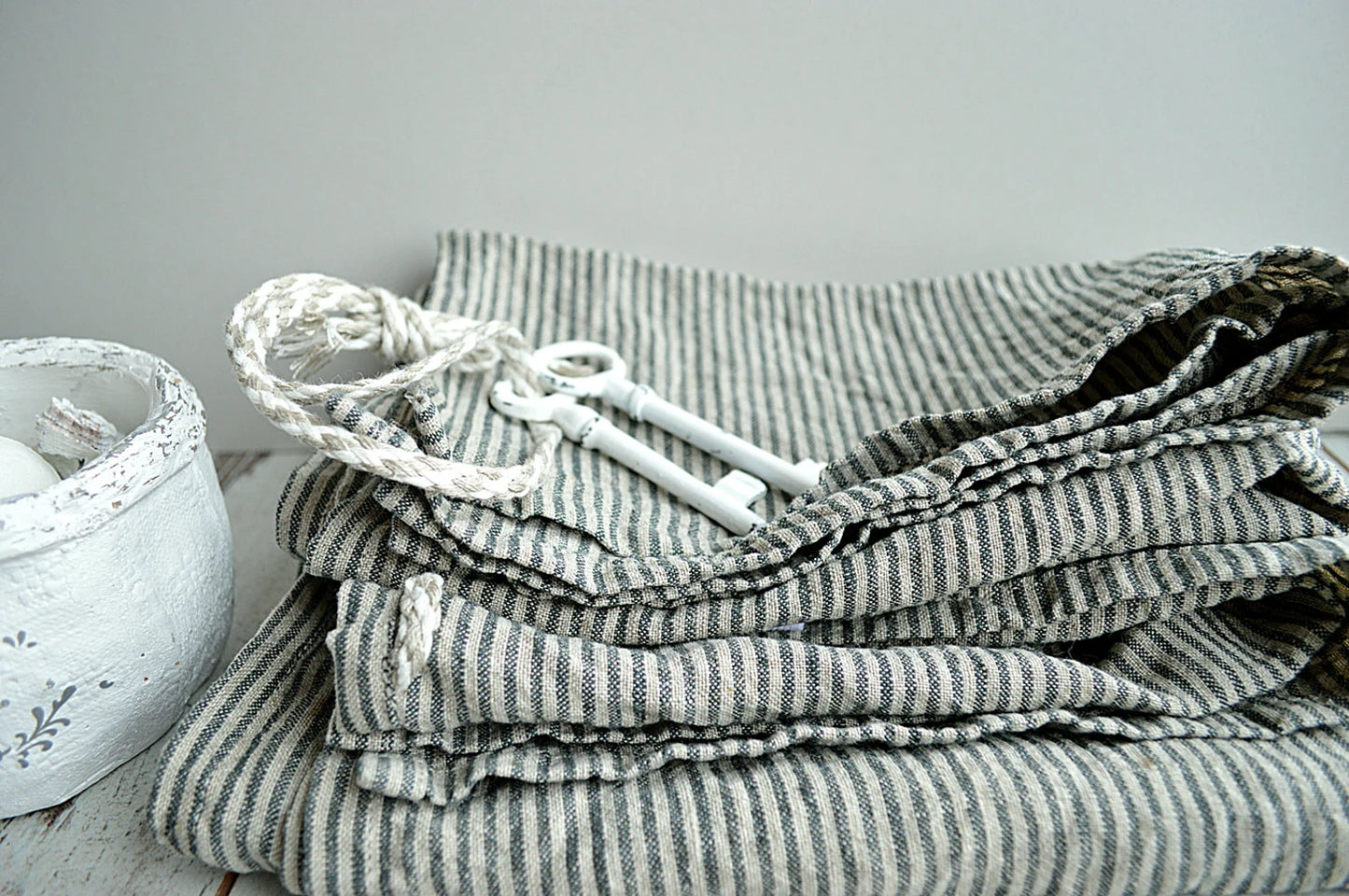 Striped Linen towel / Bath washed linen towels / Simple rustic kitchen towels / Hand linen towels / Guest linen towels